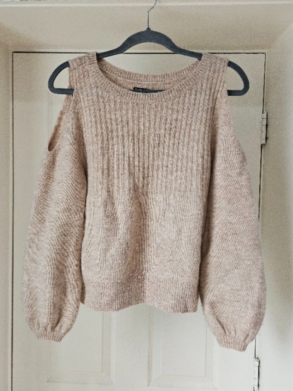 Abercrombie & Fitch Tan Cold Shoulder Neutral Knit Sweater Boho Bohemian Shirt